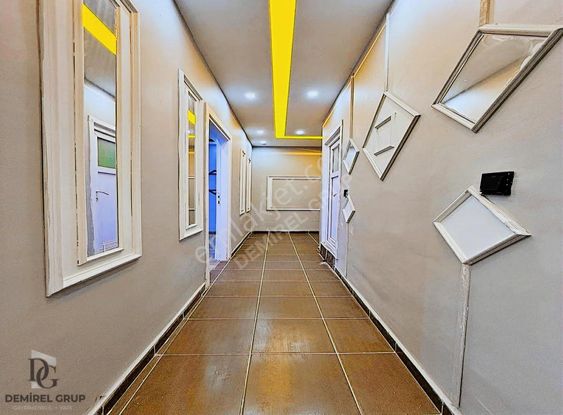 Metrobüs Ve Avm Yürüme Mesafesinde Dekorlu 2+1 Satılık Daire