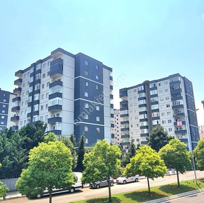 Kiralık 3+1 Daire - Tezkar Sitesi - Yenişehir'in Merkezinde