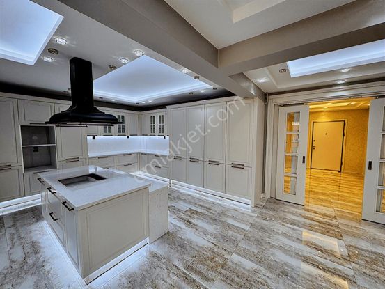 Coldwell Banker'den Tecde Süreyc Yaşam'da Premium Satılık Daire