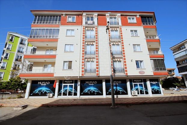 Aksaray Paşacık Mah. Selçuk Bulvar'ında Kiralık 3+1 Daire