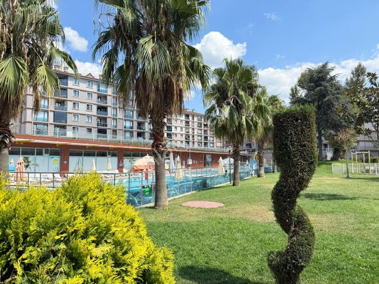 Petkimparkta Satılık Eşyalı 1+1 Daire