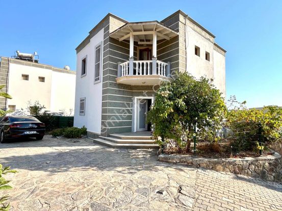 Fırsat Bodrum Gümüşlük Merkez De Havuzlu Sitede 3+1 Mustakil.