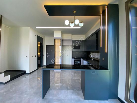 🍀cadde'den Havuzlu Yerden Isıtmalı Manzaralı 3+1 Mustakil Villa🍀