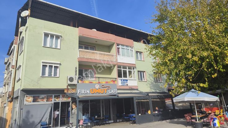 Çiğli Ataşehir'de Merkezi Lokasyonda 2+1 Kiralık Daire Cb-ph
