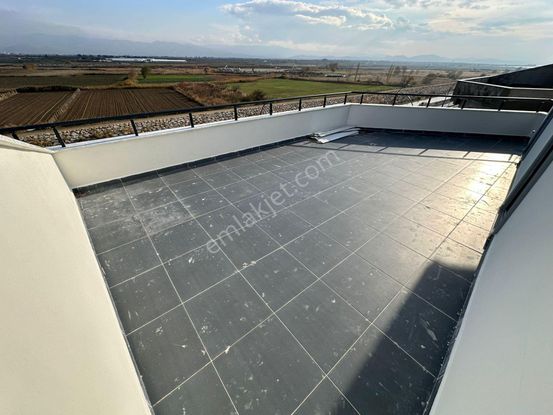 ꧁akçay Ay Emlak'tan꧂altınkum'da Ön Cephe Denize Yakın Geniş Teraslı Lüks Yeni 4+1 Lüks Dublex Daire