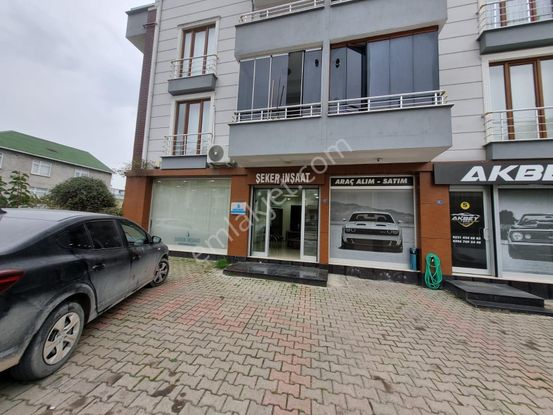 İzmit Yeşilova Halide Edip Adıvar Cad Zemin Satılık İşyeri