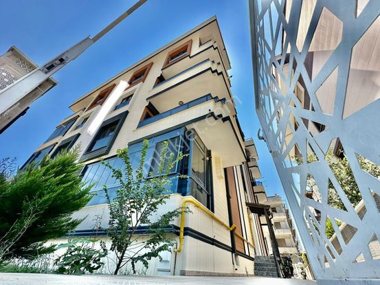 ꧁akçay Ay Emlak'tan꧂ön Cephe Denize Yakın Geniş Manzaralı Teraslı Satılık 3+1 Yeni Şık Dublex Daire