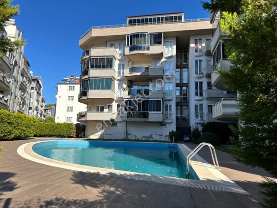 ⭐akçay Ay Emlak'tan⭐ Ön Cephe Şık Tasarımlı Havuzlu Lüks Sitede Ara Kat Satılık 2+1 Daire