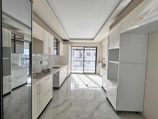 Şehitlik Mahallesinin En Prestijli 4+1 Dairesi