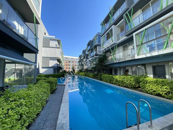 Menemen Seyrek Studio City 5.etap Bahçe Katı Full Eşyalı Satılık