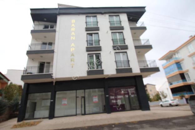 Aksaray Kılıçaslan Mahallesinde Salı Pazarı Arka Tarafında Kiralık İşyeri