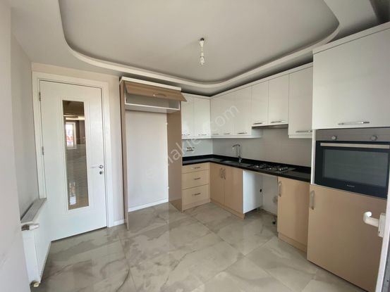 Gazipaşa Bulvarında 2+1 110 M2 Hasarsız İskanlı Kiralık Daire