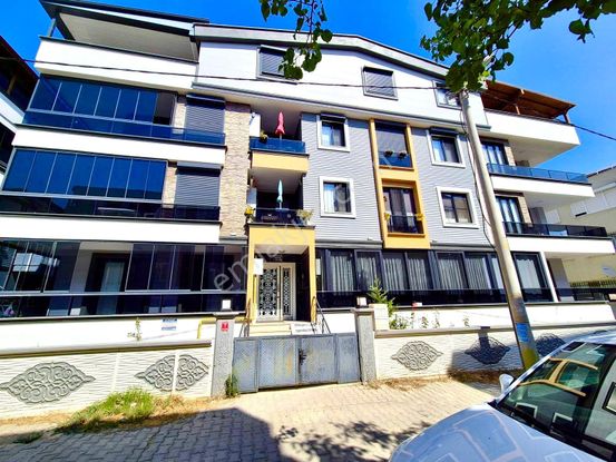 ▶ ▶ Akçay Körfez'den Yeni Binada Denize 100 Metre Mesafede 1+1 Satılık Lüks Daire