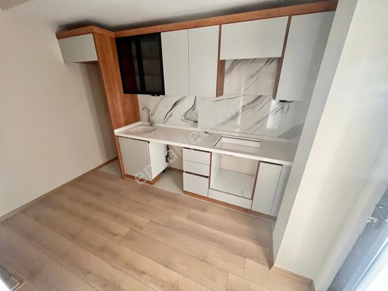 **yüksel'den Edremit'te Ayrı Mutfaklı Lüx Tasarım 2+1 Satılık Dublex**