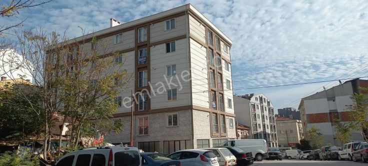 Mir'den Balıkesir Çarşı Merkezde Eşyalı Kiralık 1+1 Daire