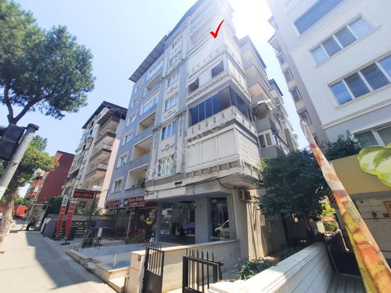 Ordu Caddesinde Doğalgaz Kombili, Asansörlü 5.kat Daire..