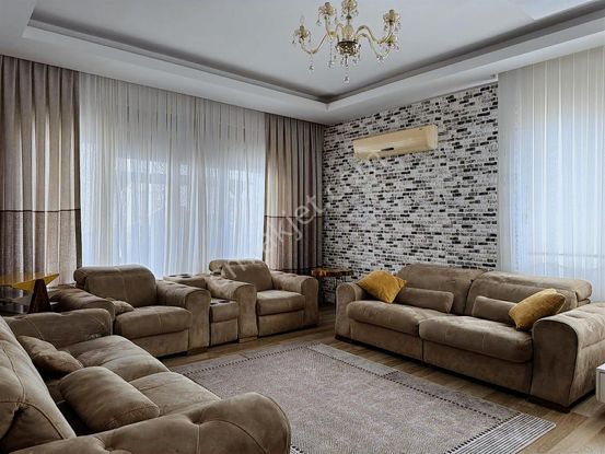 Serik Gedikte 170 M² Net 3+1 | Havuzlu Sitede Daire