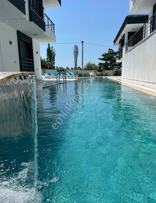 ❗️acil Satılık❗️3+1 Havuzlu Site İçerisinde Sıfır Villa❗️