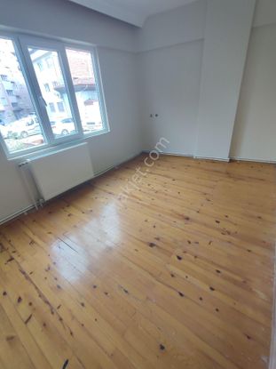 Fesleğen Mevkisinde 2+1 110 M2 Kiralık Daire