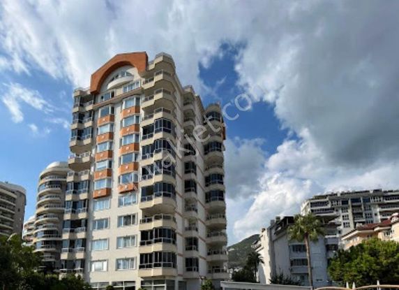 Cikcillide 2+1 Ayrı Mutfak Full Eşyalı Deniz Manzaralı Daire