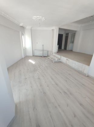 İstiklal Çaputcu Ekmek Karşısı Satılık Daire