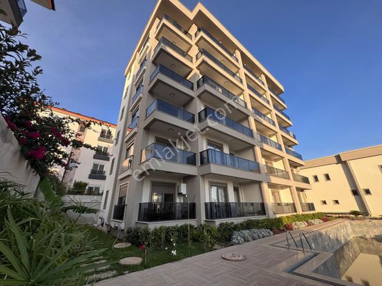 Kardeşkentler Cadde Üzeri Oturuma Hazır 3 Cepheli 2+1