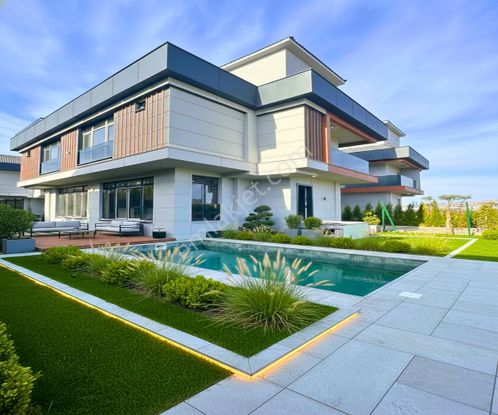 Deniz Havası Aldığınız-aile Konforu Ve Lüx Yaşam Bir Arada-villa