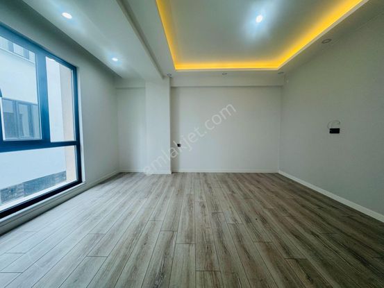 Güven'den Hastaneye Yakın, Ebeveyn Banyolu, Otoparklı 2+1 Daire