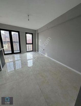 Gülpınardan Çamlıcada Kiralık Geniş 1+1