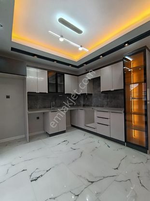 Çamlıca Da Ebeveyn Banyolu Giyinme Odalı Ultralüks 3+1