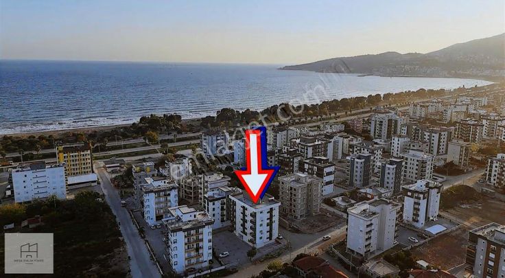 Finike Sahilde Denize Çok Yakın 1+1 Daire