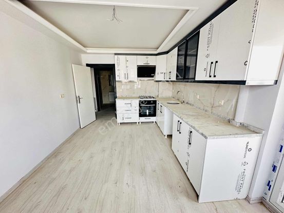 Sarsılmaz'dan Merkezi Konumda 3+1 130 M2 Önü Açık Fırsat Daire
