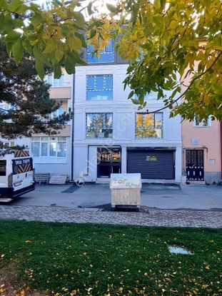 Turkuazdan Çarşı - Oğuzlar Parkı Yakını Yatırımlık Satılık 1+1