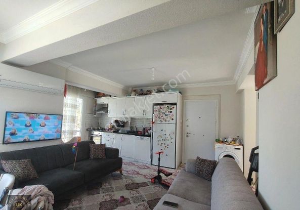 Seydikemer Menekşe De 2+1 Ara Kat Satılık Daire