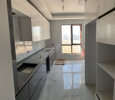 Yatırımlık, Muhteşem Proje'de Yarı Fiyatına / Realty Gate