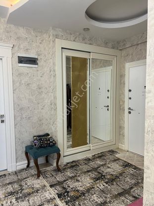 Hızlı 21 Gayrimenkul'den Acil Satılık 4+1 Fırsat Daire