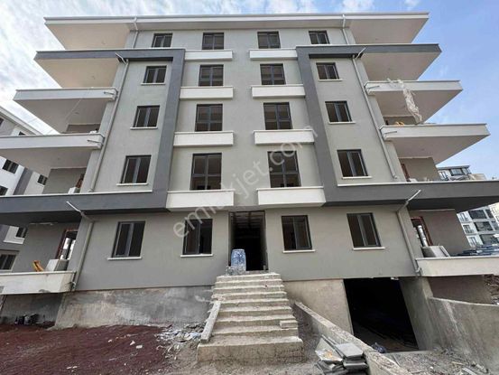 Taşpınar Gayrimenkulden Nakkaşta Satılık 2+1 Daire