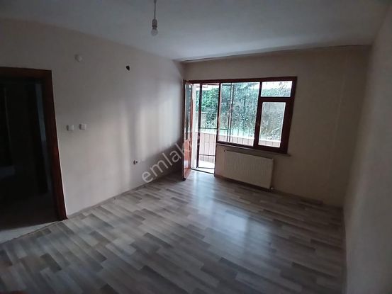 Tantavi'de Merkezi Konumda Yeni Boyalı 2+1 Kiralık Daire
