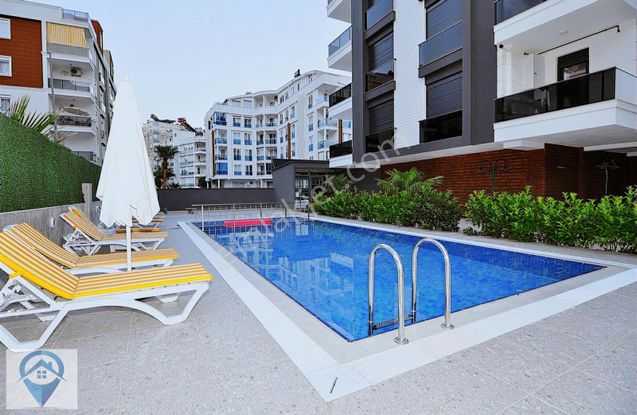 Hurma'da Pazar Yakını Havuzlu Satılık 2+1 Dubleks Daire