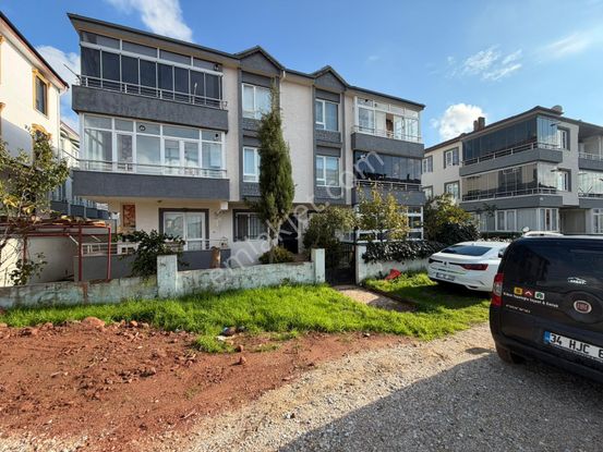 Karasu Sahilde Müstakil Bahçeli Ön Cephe Kombi Petekli 2+1 Daire