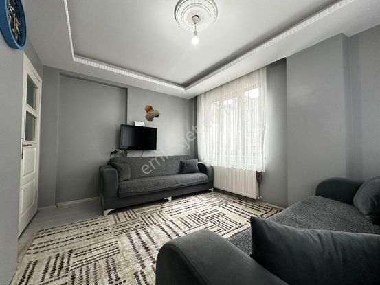 Litros'tan Bağcılar Kemalpaşa Mah 1.kat 2+1 Kredili 80m² Daire