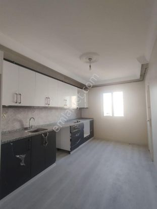 Kenan Evren Kapalı Semt Pazarı Civ 3+1 Doğalgazlı Kiralık Daire