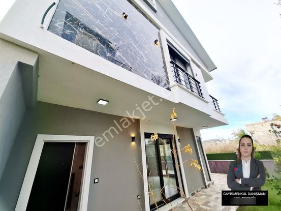Didim'de Satılık 3+1 Sıfır Tripleks Bahçeli Müstakil Villa