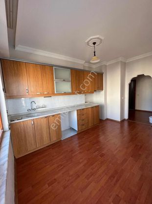 Kiralık Uncalı Mahallesi, Çamlık Caddesi, 3+1 Daire