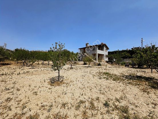 Erenköy Mah. 1646m2 Müstakil Tapulu Köşe Parsel