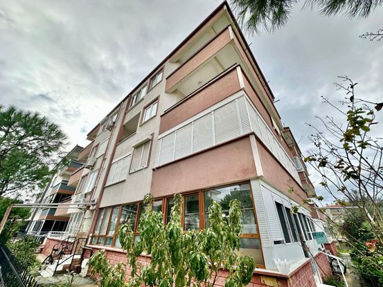 ꧁ay Emlaktan꧂akçay'da Ön Cephe Denize 600 M Ayrı Mutfak Satılık 2+1 Masrafsız Geniş Daire