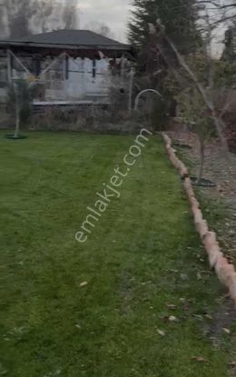 1042 M2 Bahçe İçinde 100 M2 Müstakil Ev