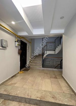 Kaptan Koru Sitesi Sahile Cephe 3+1 Havuzlu