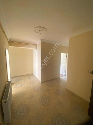 Acil Kiralık Ömür Evleri Tramvay Durağının Yanında 3+1