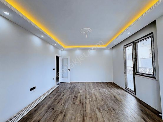 Net'den İstasyon Cad Cephe Farabi Hastanesine Yakın 4+1üstdublex